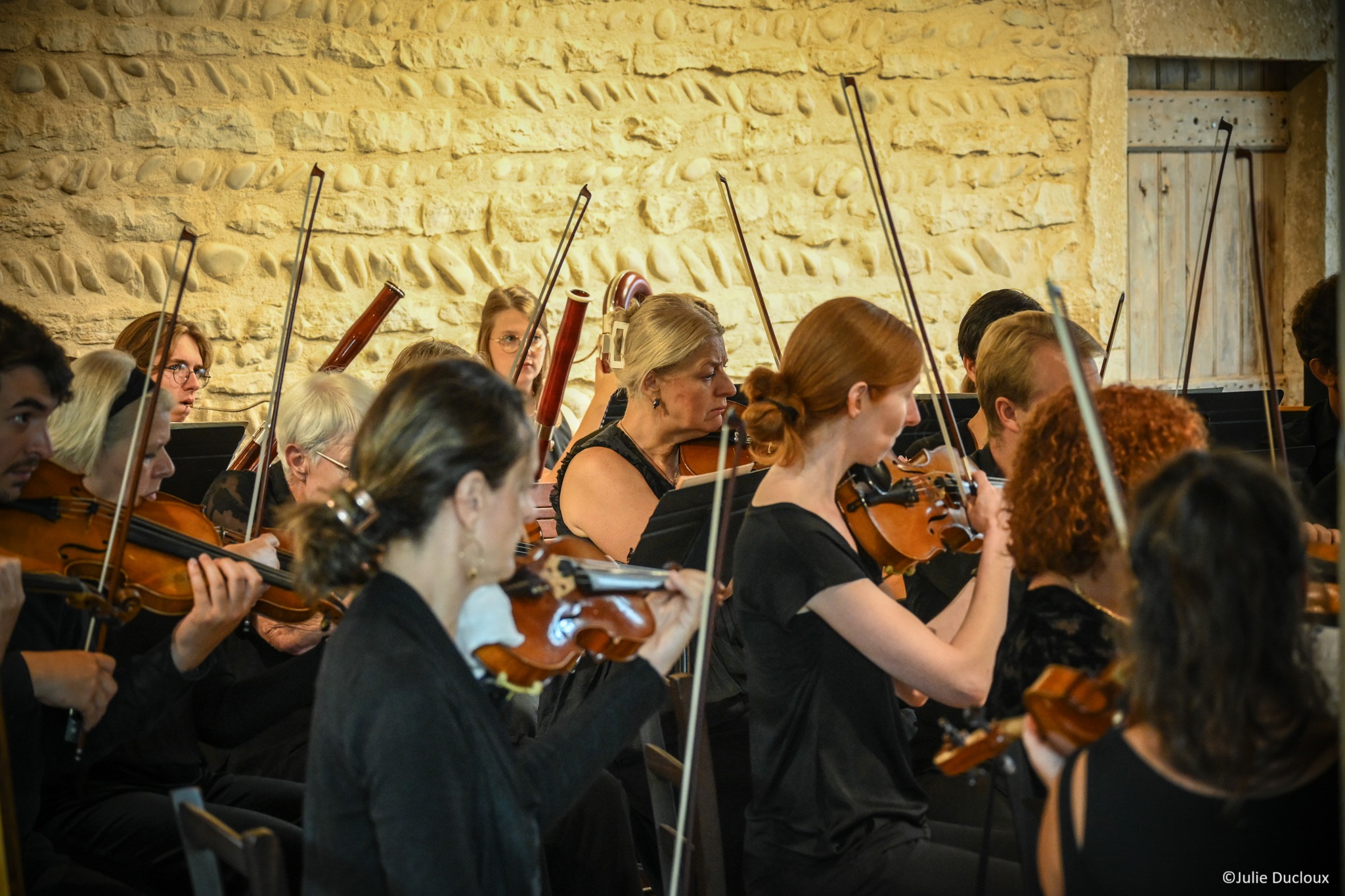 Les violons dans les écuries de La Garde en 2023